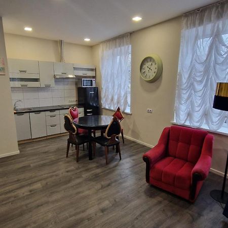 Central Hotel With Free Parking Riga Exterior photo
