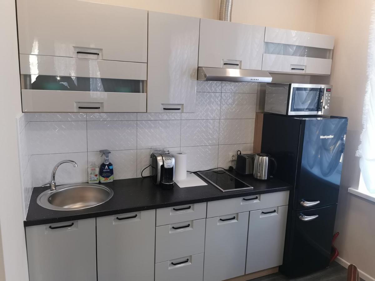 Central Hotel With Free Parking Riga Exterior photo